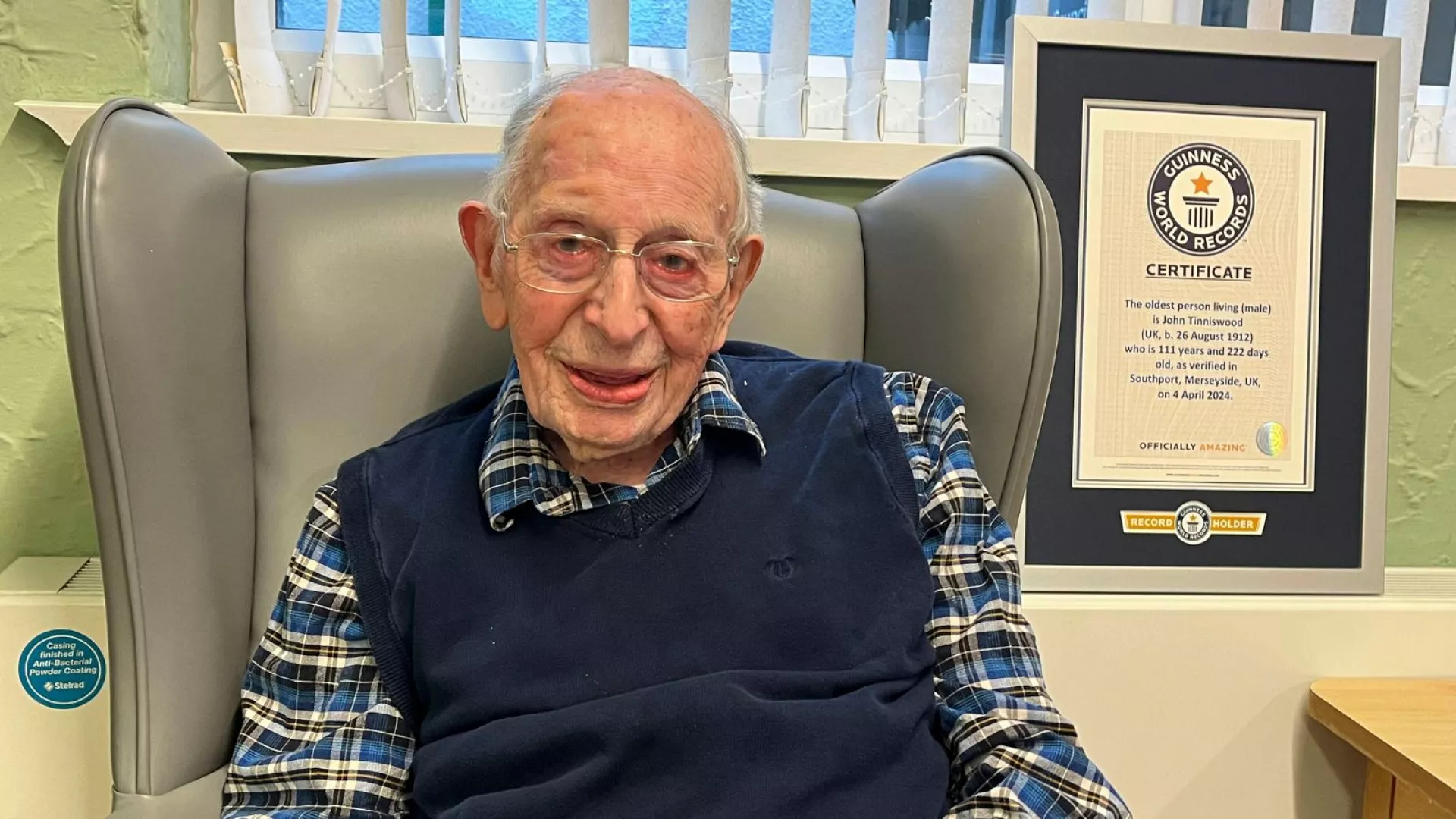 مرد ۱۱۱ ساله بریتانیایی به عنوان مسن‌ترین مرد جهان شناخته شد