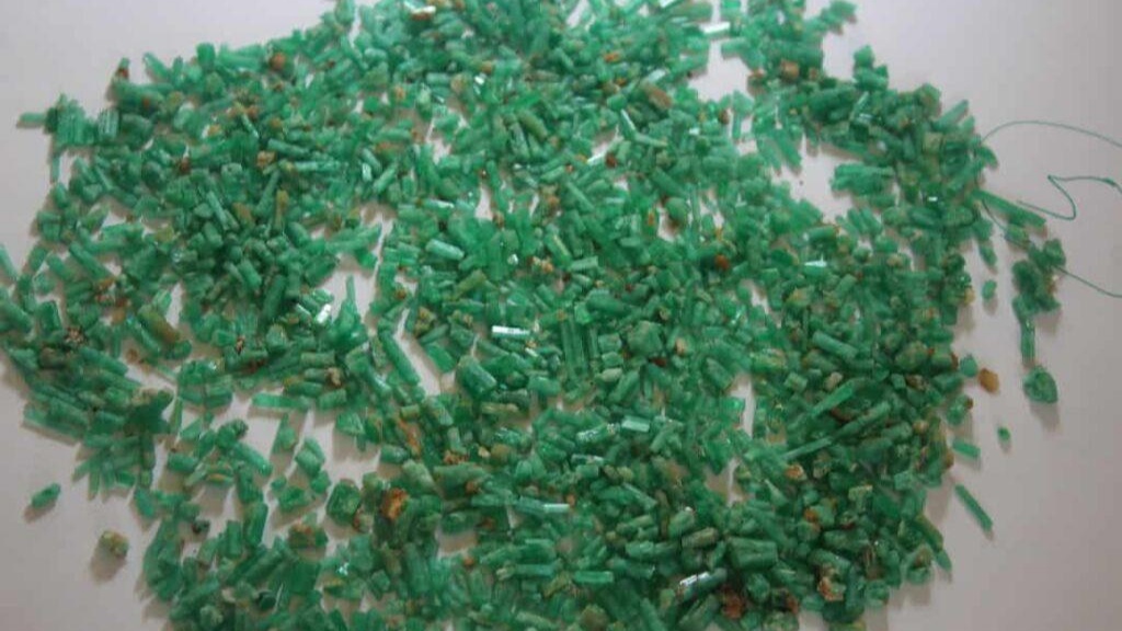 فروش بیش از ۲۸۰۰ قیراط زمرد پنجشیر به ارزش ۱۹ میلیون افغانی