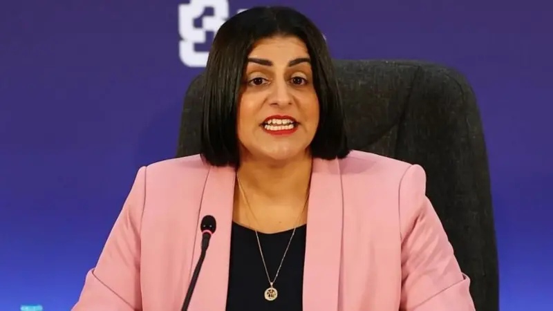 پناهندگان در بریتانیا برای اقامت دائم باید ۲۰ سال صبر کنند