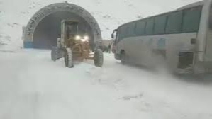 مسدود شدن شاهراه سالنگ و چند مسیر مواصلاتی در دایکندی، بامیان و غور