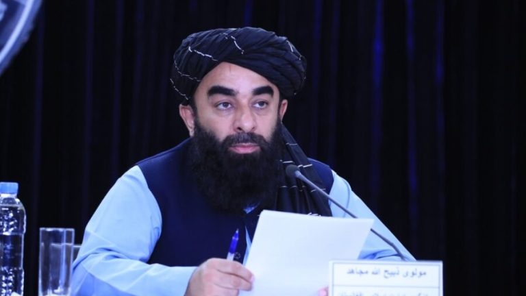 تاجران بدون دلیل قیمت اموال تجارتی را بالا نبرند