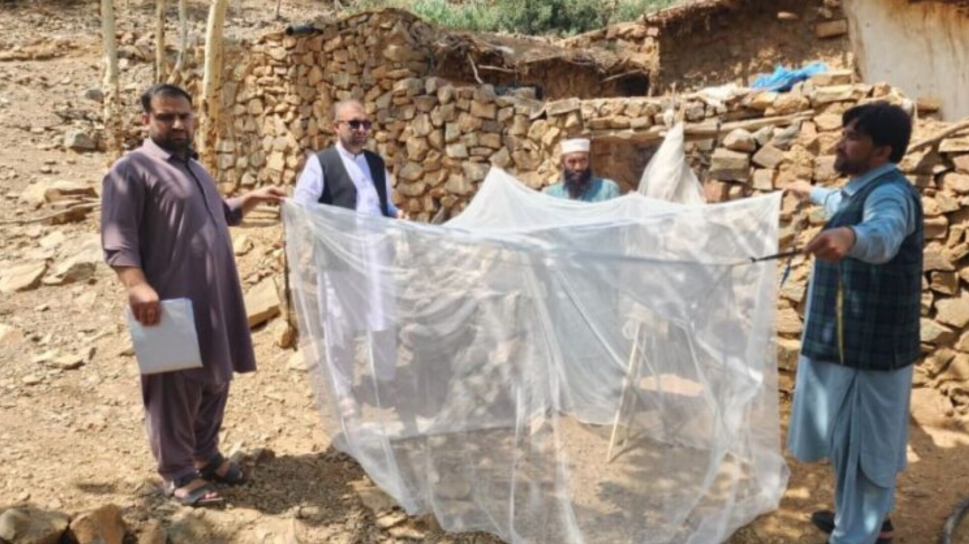 توزیع بیش از ۲.۳ میلیون پشه‌خانه در افغانستان برای مبارزه با مالاریا